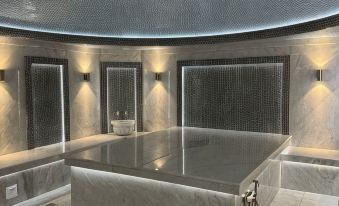 Club Hotel 777