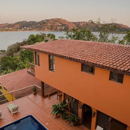 Nice vacation place to relax under the hot sun of zihuatanejo