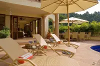 1 NIGHT FREE-GOLD AWARD WINNER - STAFFED LUXURY VILLA, OCEAN VIEW, POOL,& BAR