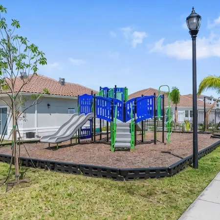 Chic 2BR/2BA Condo: Pool & More!