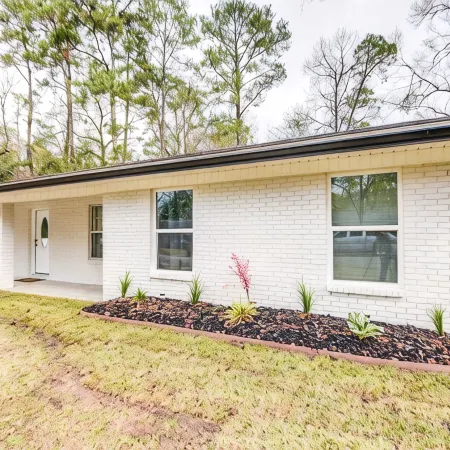 Modern home with 5 bedrooms 2.5 bathroom and 2 full kitchens.