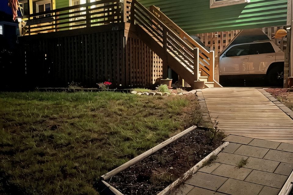 Photo 3 of 6