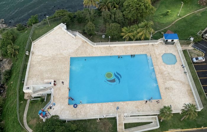 Couples Retreat Studio Ocean Front,300MB WiFi.  SuperHost!!