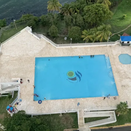 Couples Retreat Studio Ocean Front,300MB WiFi.  SuperHost!!
