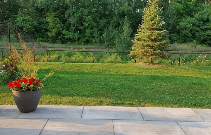 1Bed  1Bath Apartment  Quiet, close to park, beach,  biking and walking trails