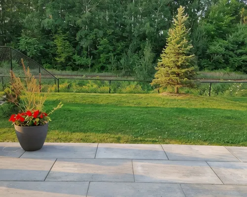 1Bed  1Bath Apartment  Quiet, close to park, beach,  biking and walking trails Ξενοδοχεία στην πόλη Arnprior