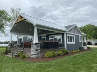 Lakeside Luxury & Comfort W/ Pontoon Rental! - 4-Star
