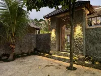 Mimpi Luwih Ubud Hotels near Campuhan