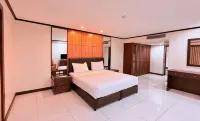 Omni Tower Serviced Apartment - Rooftop Pools