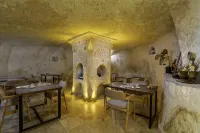 Kayata Cave Suites