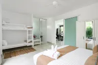 Bougain Villas Salad Beach
