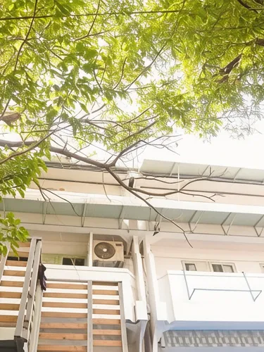 รูปภาพของEasy Monday Pool Capsule Hotel - Old Town Bangkok
