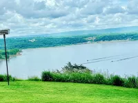 Tenkiller Bluff House Hotels in Cherokee County
