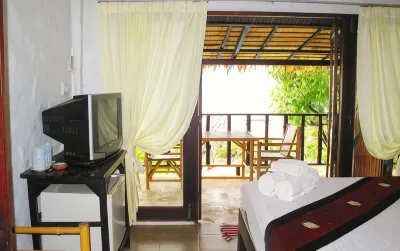Tamarina Resort Arng Sila Hôtels à proximité de : Colline Khao Sam Muk