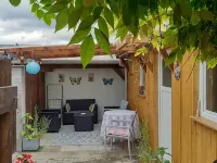 MAISONETTE FOR 2 PEOPLE NEAR EUROPA PARK AND RULANTICA Hôtels à : Bindernheim