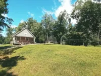 Roomy House on 2 private acres above the cliffs at Summersville Lake - Wifi