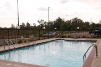 Hampton Inn & Suites Natchez - Pools