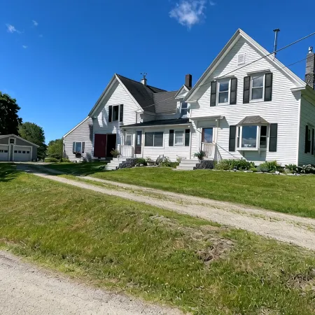 Waterfront House close to Acadia National Park
