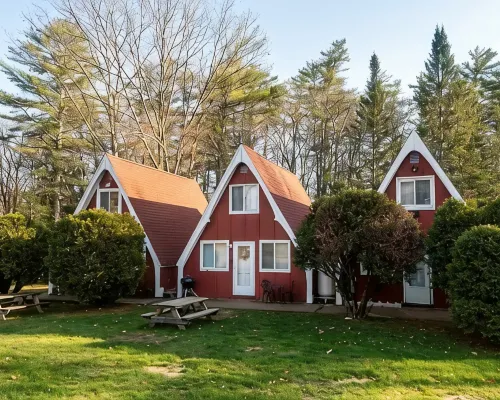 Josh’s Campton Cottage by the Pemi River in the White Mountains! Hotels in Campton