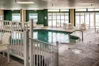 9102 Towers! Quiet! Elevators, indoor pool. Oct-May Travel Nurses welcome!! - 3 ดาว