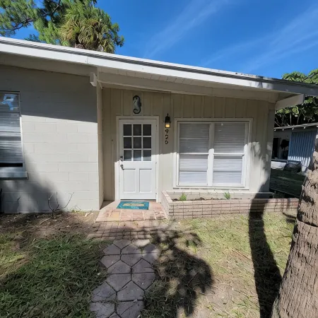 Vero Beach Hideaway- 5-minute drive from beach