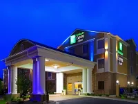 Holiday Inn Express & Suites GEORGE WEST by IHG