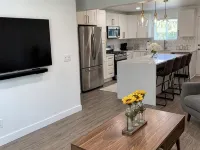Beautiful 2 Bedroom Home In SLC with Private Hot Tub! Hotels in Millcreek