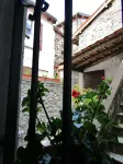 Welcoming cozy apartment in a quaint medieval village