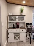 Modern 3 Bdrm Cottage Retreat by the Springs - Homestays