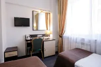 Yesenin Hotel - parking