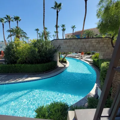 Amazing! Strip View-Balcony Signature MGM 1Bdrm 2Bath Free Valet! No Resort Fees - プライペートプール