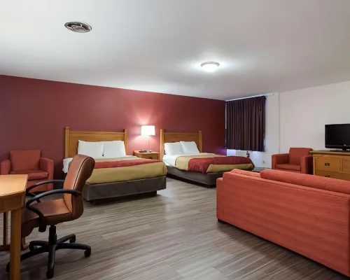 Econo Lodge Inn & Suites Hotels in Escanaba