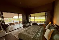 เดอะ เอ็กซ์คลูซีฟ บ้านทรัพย์เล็ก ที่พักวิวอ่างเก็บน้ำ - 2 ดาว