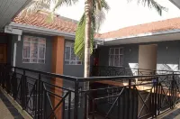 Hotel Senate Juja