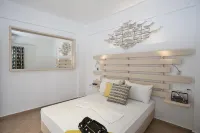 Yanna Asteri Suites - Condos