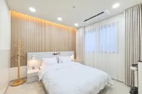 Taean Amelia Pool Villa - Pool