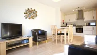 Crompton Court Apartments - Wifi