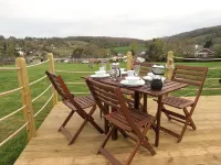 Greenacres Glamping - Разрешено размещения с домашними животными