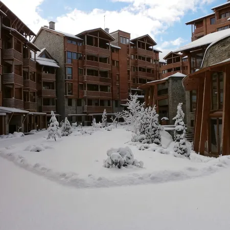 Saint Ivan Ski Apartments