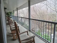 Four Seasons Inn
