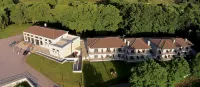 Oniropetra Boutique Hotel - Mountain view