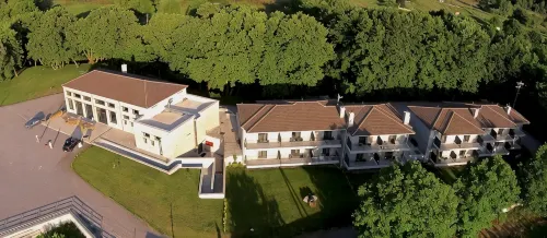 Oniropetra Boutique Hotel