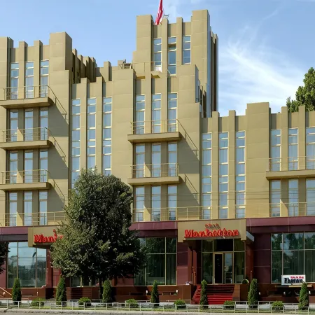 Manhattan Hotel & Restaurant