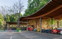 Rancho Charnvee Resort & Country Club Khaoyai - Parking