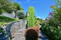 Magnificent villa with indoor pool and prime lake view location