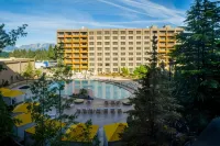 Golden Nugget Lake Tahoe - Beach