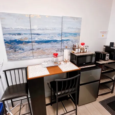 New Langford Suite near Lake & Mall | Free Parking