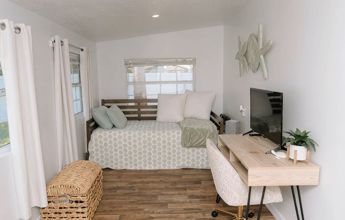 Cozy beach bungalow