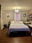 Cozy Haven Little Hidden Gem Sleeps 4 - Wifi
