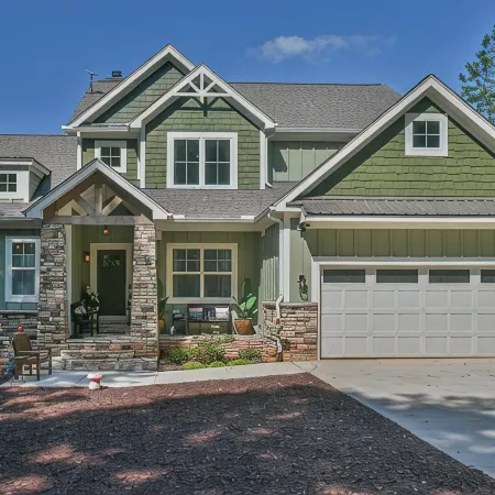 The Gem: Gated Luxury Mtn Home - Hot Tub/Sauna/Basketball/EV Charger/Hiking
